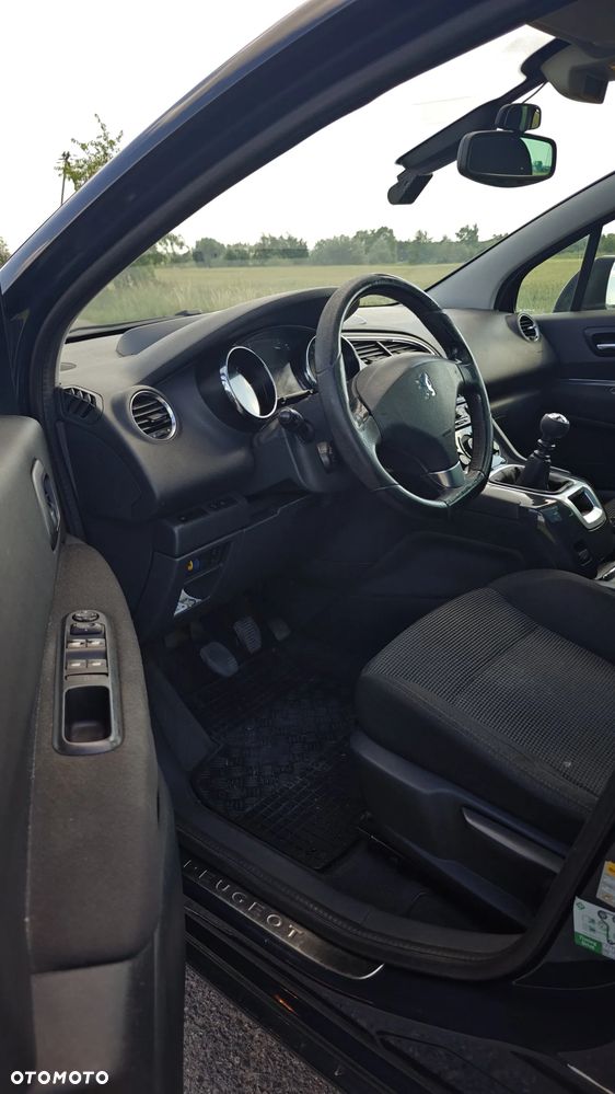 Peugeot 5008 HDI FAP 150 Premium - 20