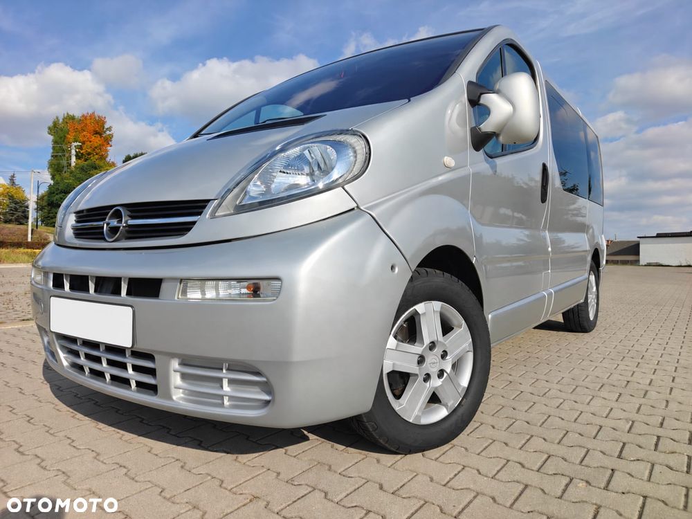 Opel Vivaro Tour - 7