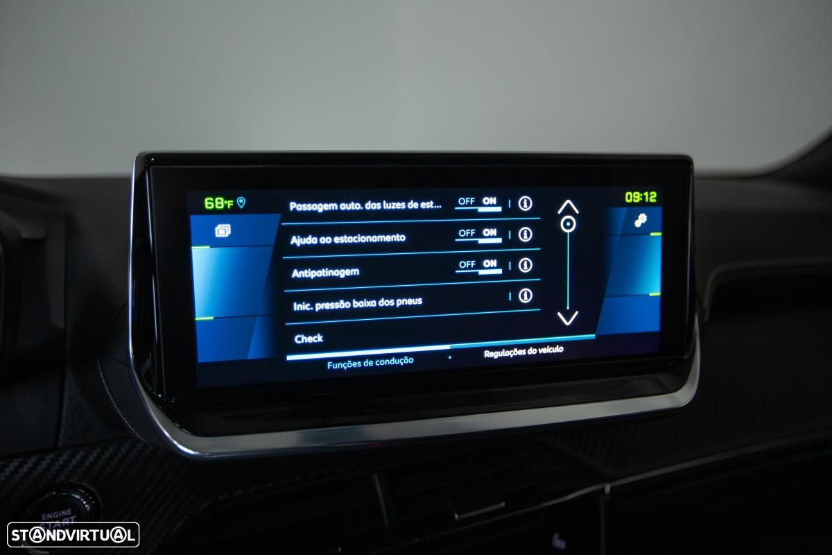 Peugeot e-2008 50 kWh GT - 27