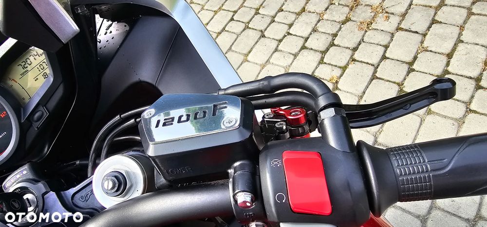 Honda VFR - 11