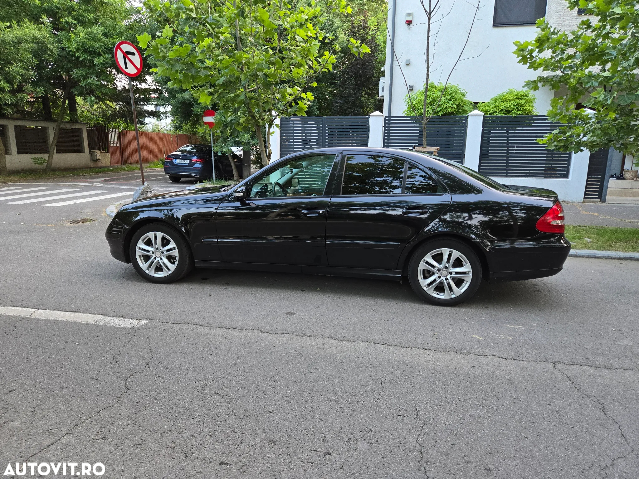 Mercedes-Benz E 220 CDI Estate - 5
