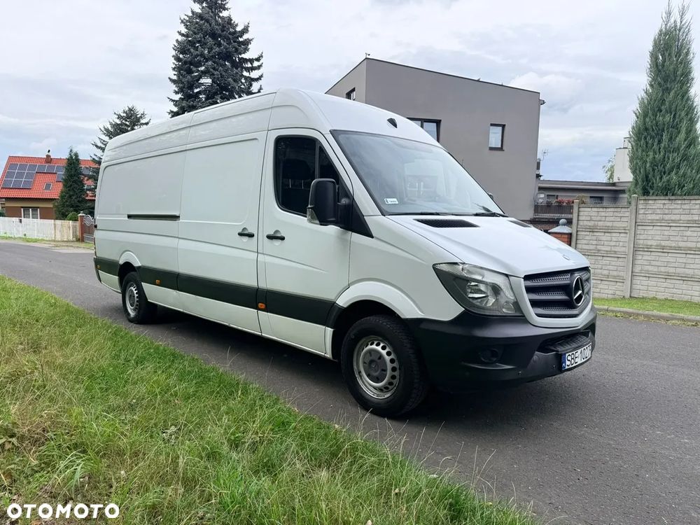 Mercedes-Benz Sprinter - 2