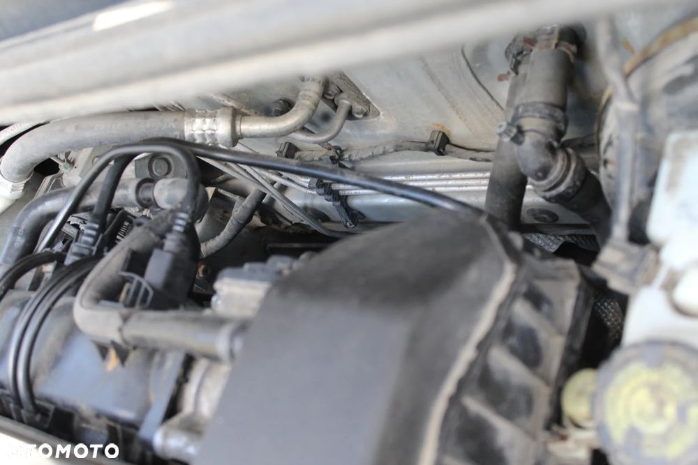 Dacia Logan 1.2 16V Ambiance - 33