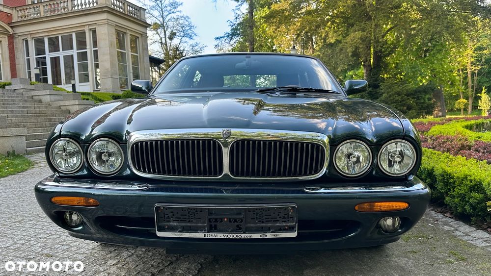 Jaguar XJ 3.2 - 7