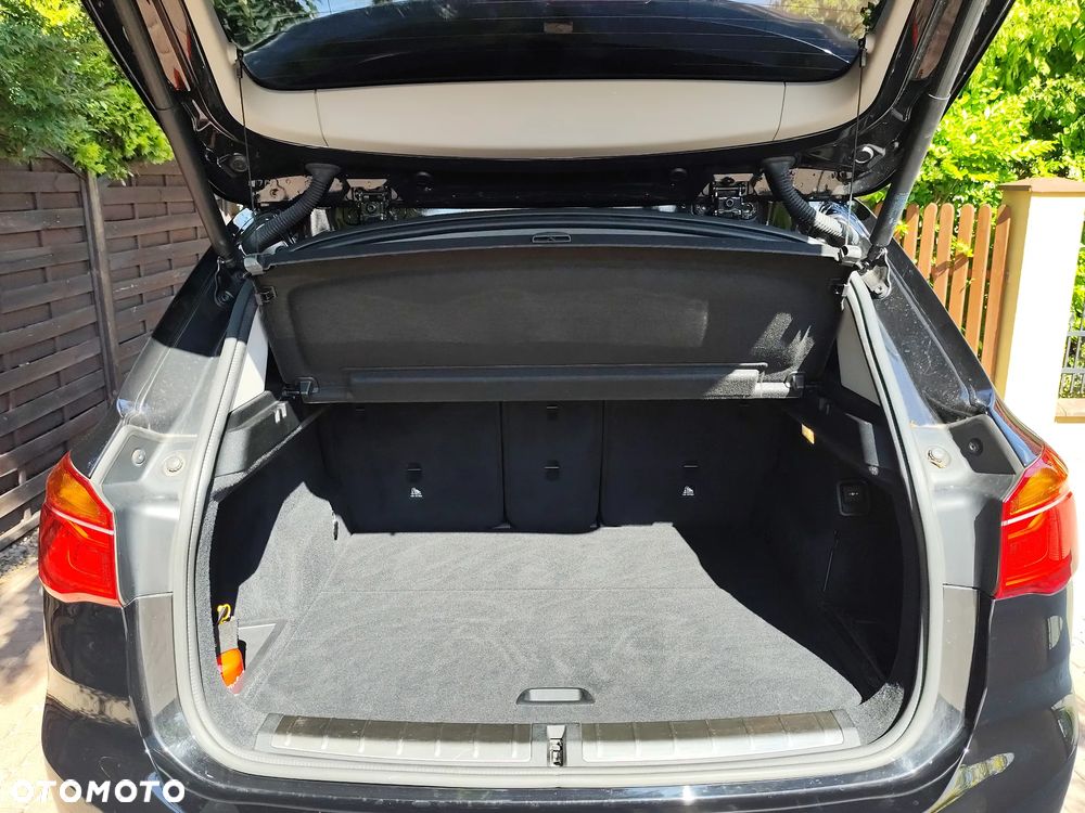 BMW X1 sDrive16d xLine - 8