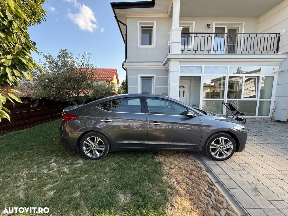 Hyundai Elantra 1.6 MPi Exclusive - 3