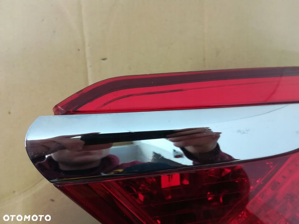 Hyundai I40 kombi lampa prawa tył w klape BT84 - 2