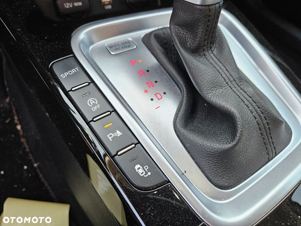 Kia XCeed 1.6 CRDi DCT7 LAUNCH EDITION - 16