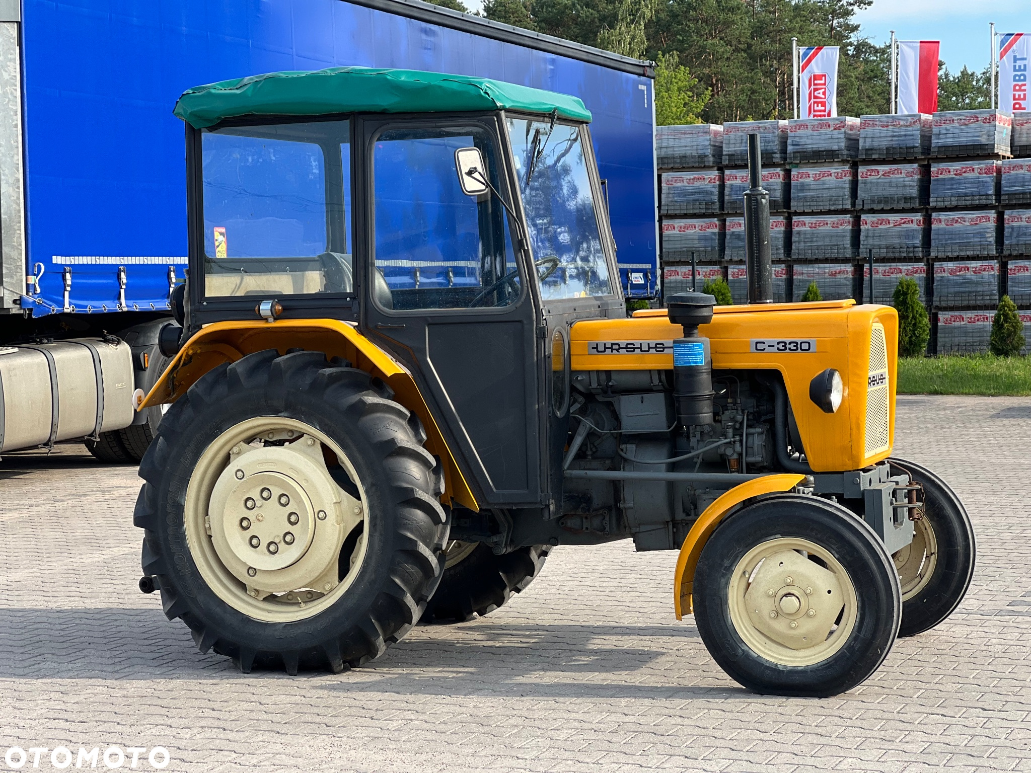 Ursus C330 - 2