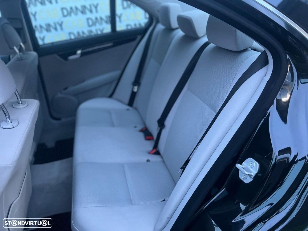 Mercedes-Benz C 220 - 10