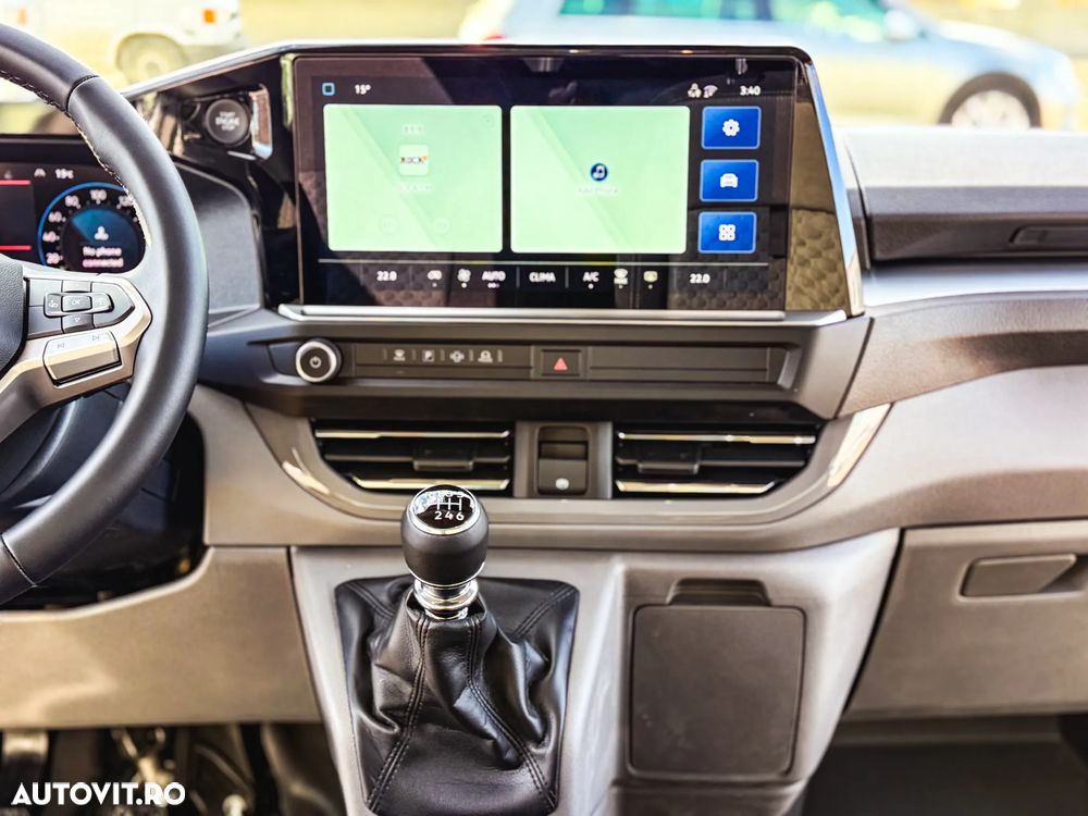 Volkswagen Caravelle - 13