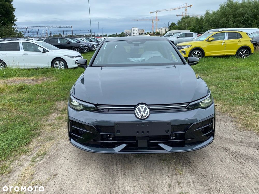 Volkswagen Golf - 4