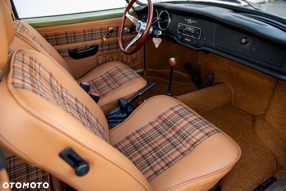 Volkswagen Karmann Ghia - 14
