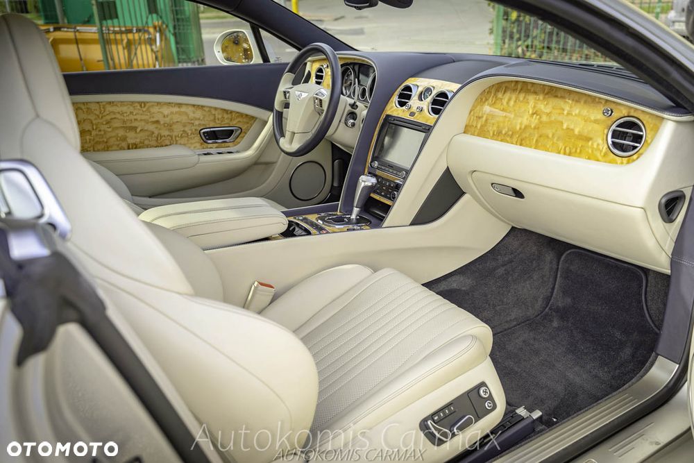 Bentley Continental GT - 21