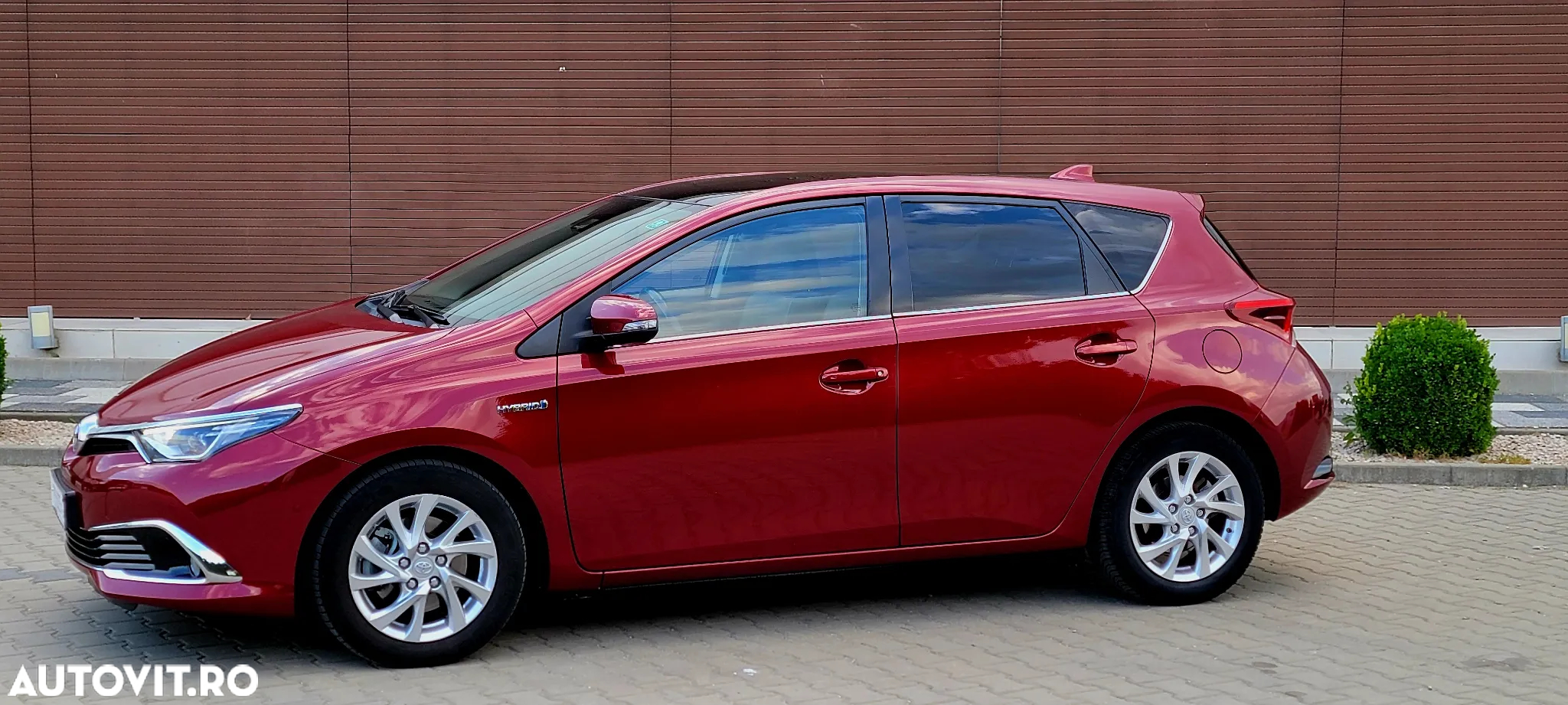 Toyota Auris 1.8 VVT-i Hybrid Automatik Edition S+ - 22