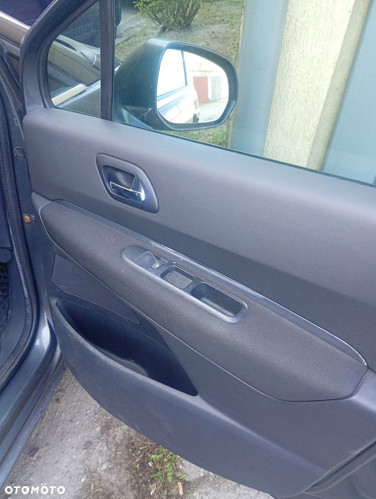 Peugeot 5008 HDI FAP 150 Platinum - 16