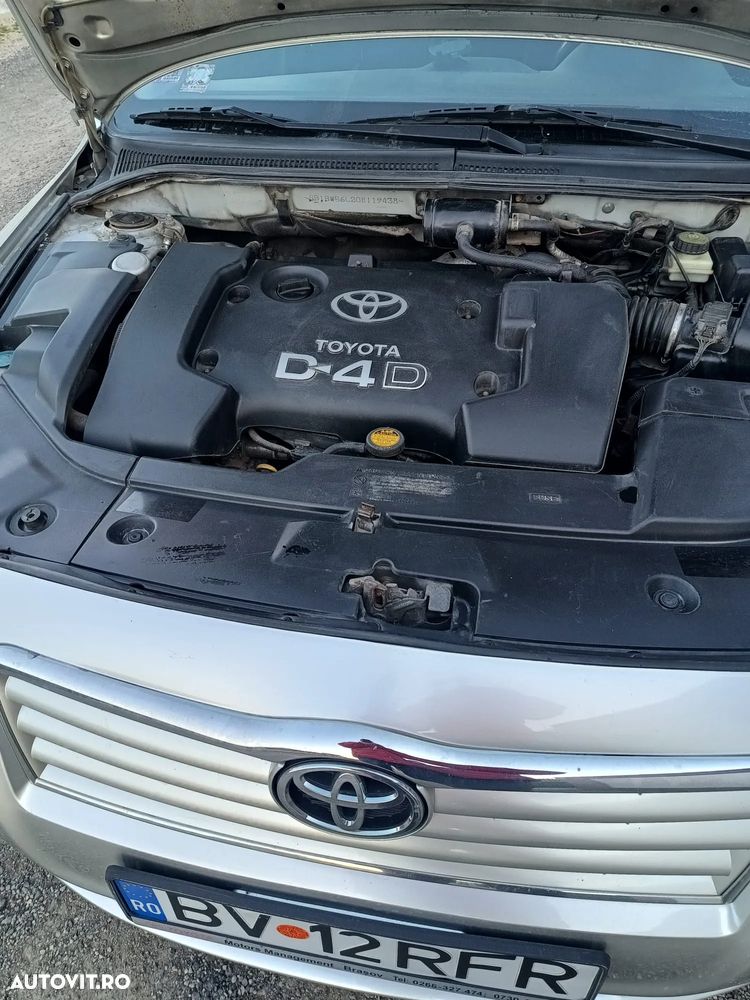 Toyota Avensis 2.0 D4D Sdn. Terra - 12