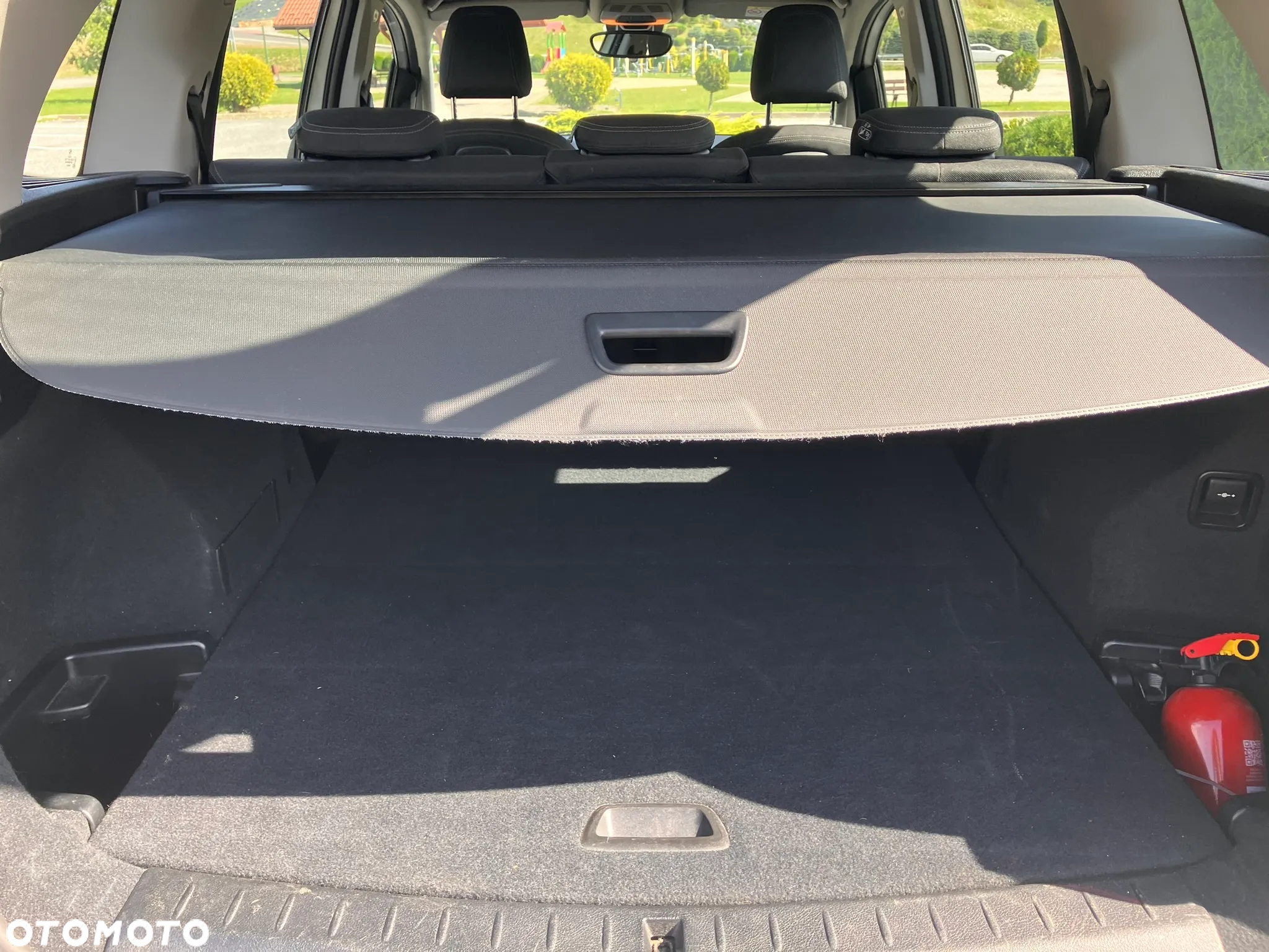 BMW Seria 2 218d - 17