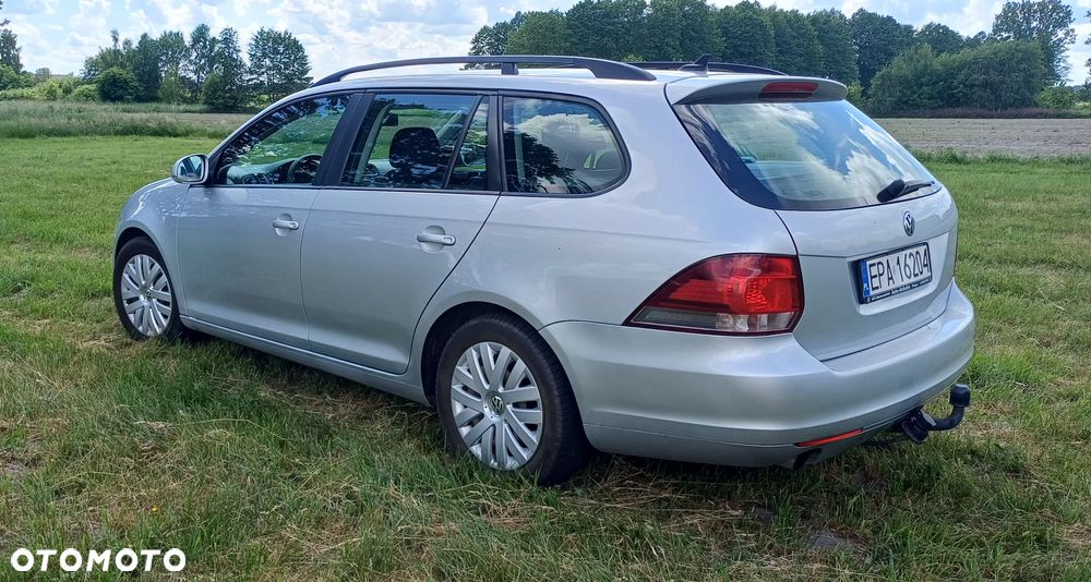 Volkswagen Golf 1.6 TDI Comfortline - 5