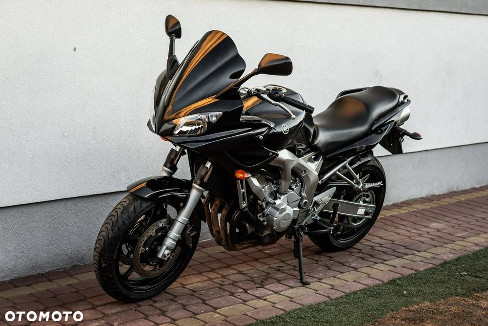 Yamaha FZ - 7