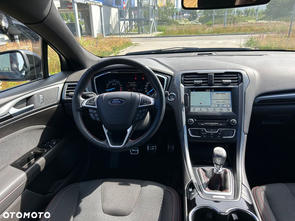Ford Mondeo 1.5 EcoBoost ST-Line - 17