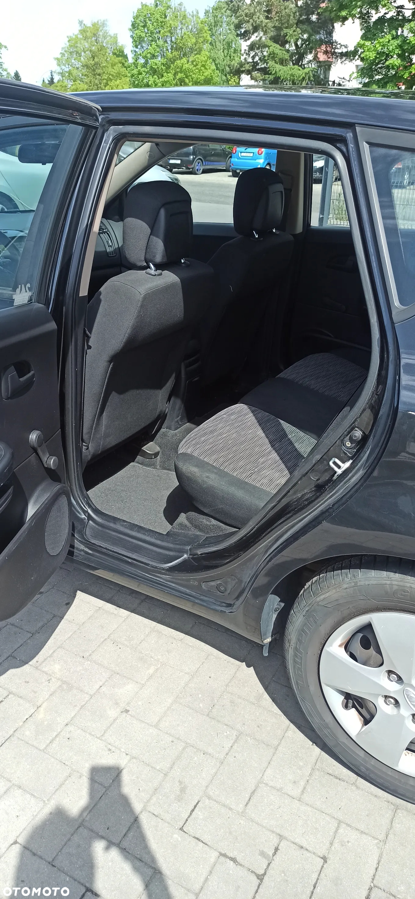 Kia Ceed - 13
