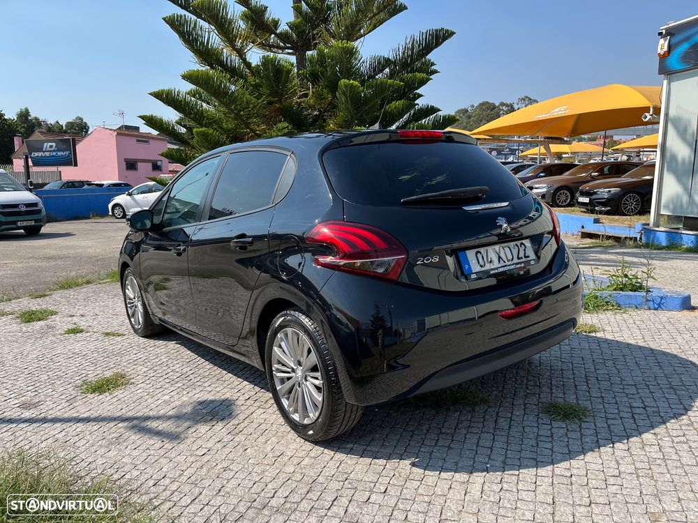 Peugeot 208 1.2 PureTech Signature - 10