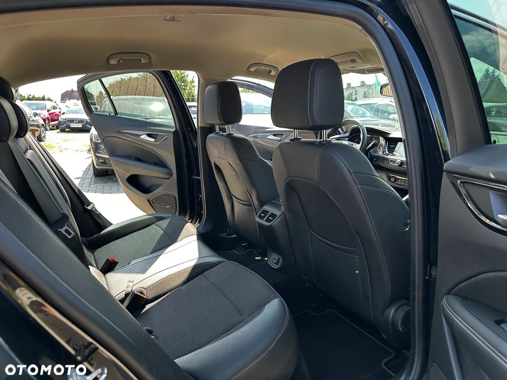 Opel Insignia - 26