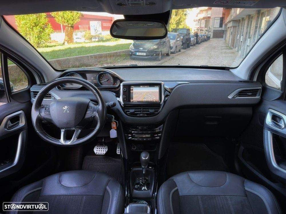 Peugeot 2008 1.2 PureTech Crossway EAT6 - 6