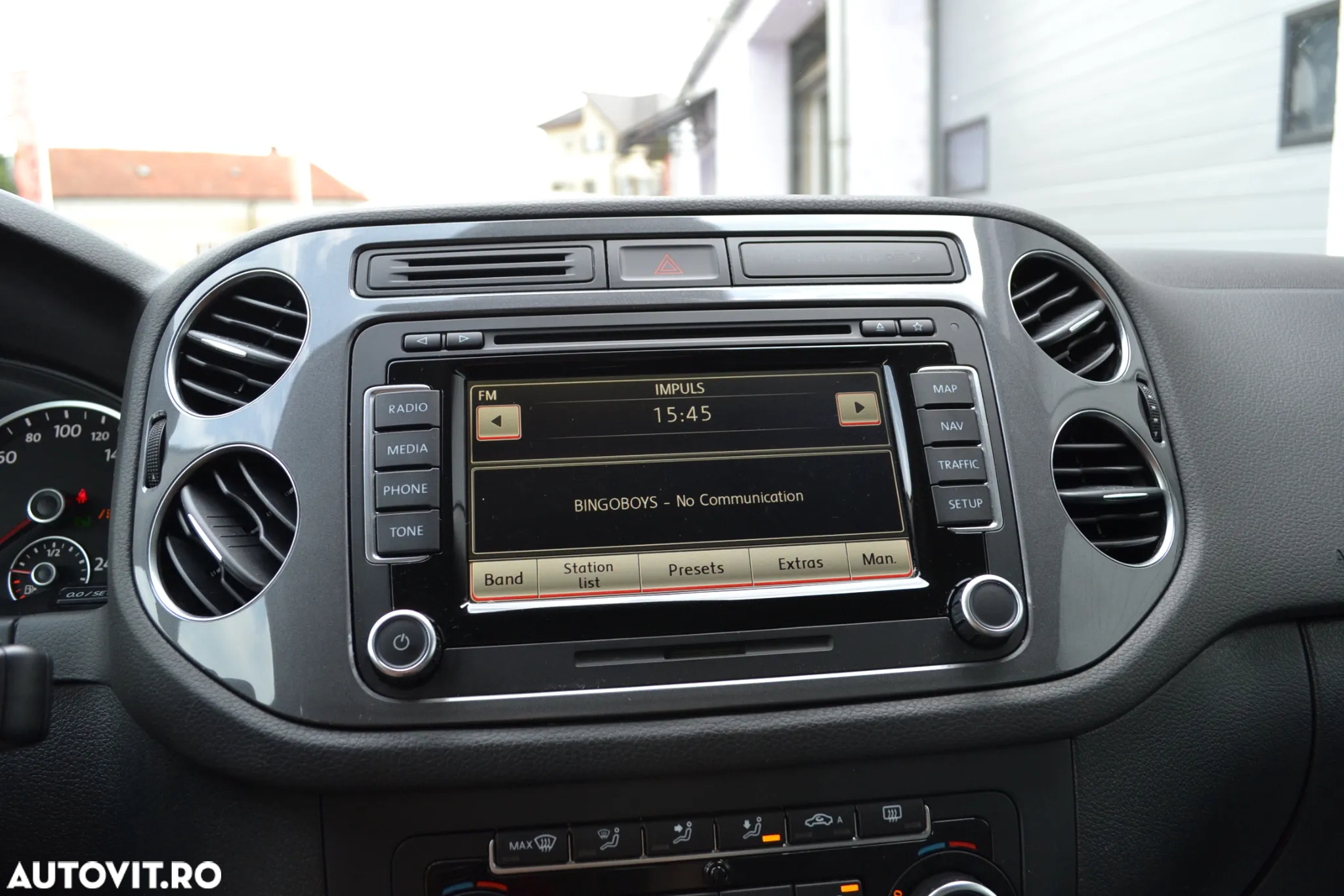 Volkswagen Tiguan 2.0 TDI 4Motion DSG BMT Sport & Style - 24