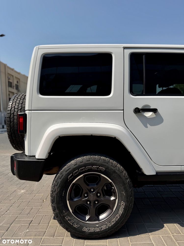 Jeep Wrangler 3.6 Unlim Rubicon - 8
