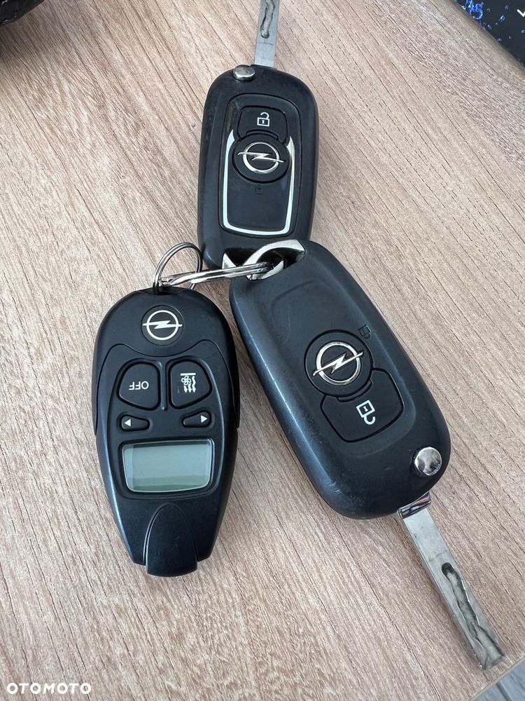 Opel Astra 1.6 CDTI DPF ecoFLEX TourerStart/Stop Exklusiv - 39