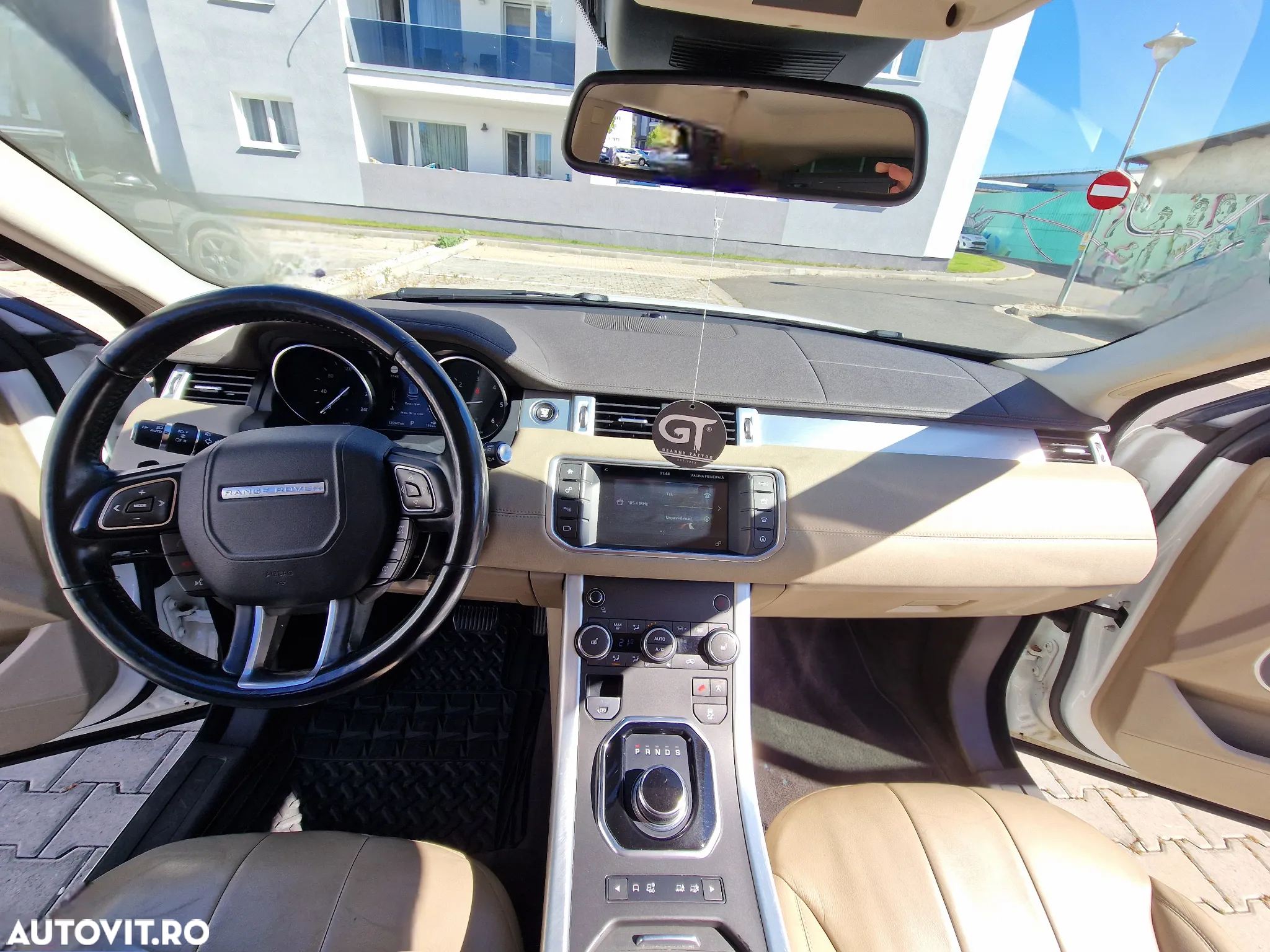 Land Rover Range Rover Evoque - 22