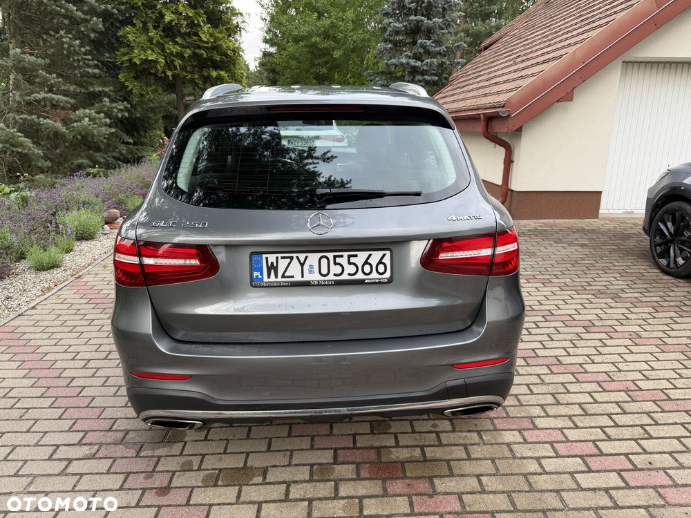 Mercedes-Benz GLC - 4