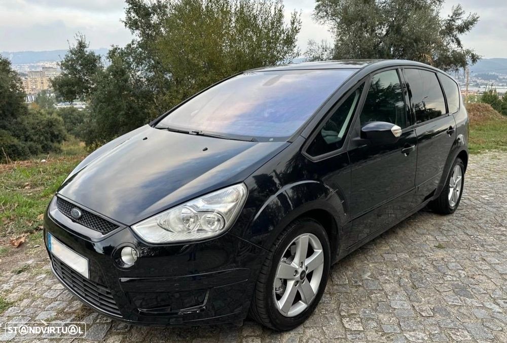 Ford S-Max 2.0 TDCi DPF Titanium - 4