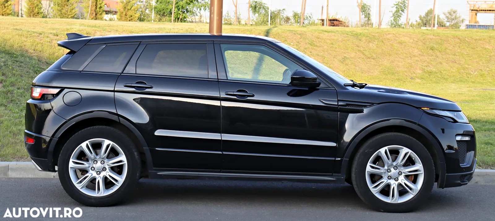 Land Rover Range Rover Evoque 2.0 D150 R-Dynamic HSE - 8