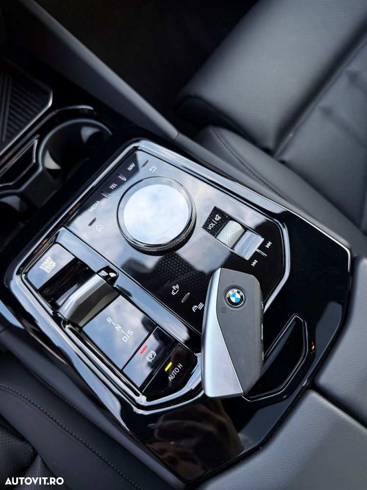 BMW Seria 5 520i AT MHEV - 13