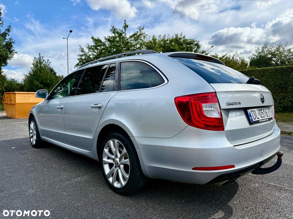 Skoda Superb 2.0 TDI 4x4 Business DSG - 13