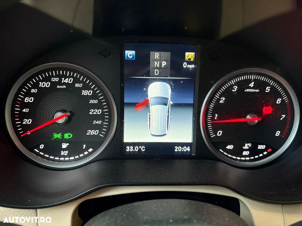 Mercedes-Benz GLC 250 4MATIC 9G-TRONIC - 27
