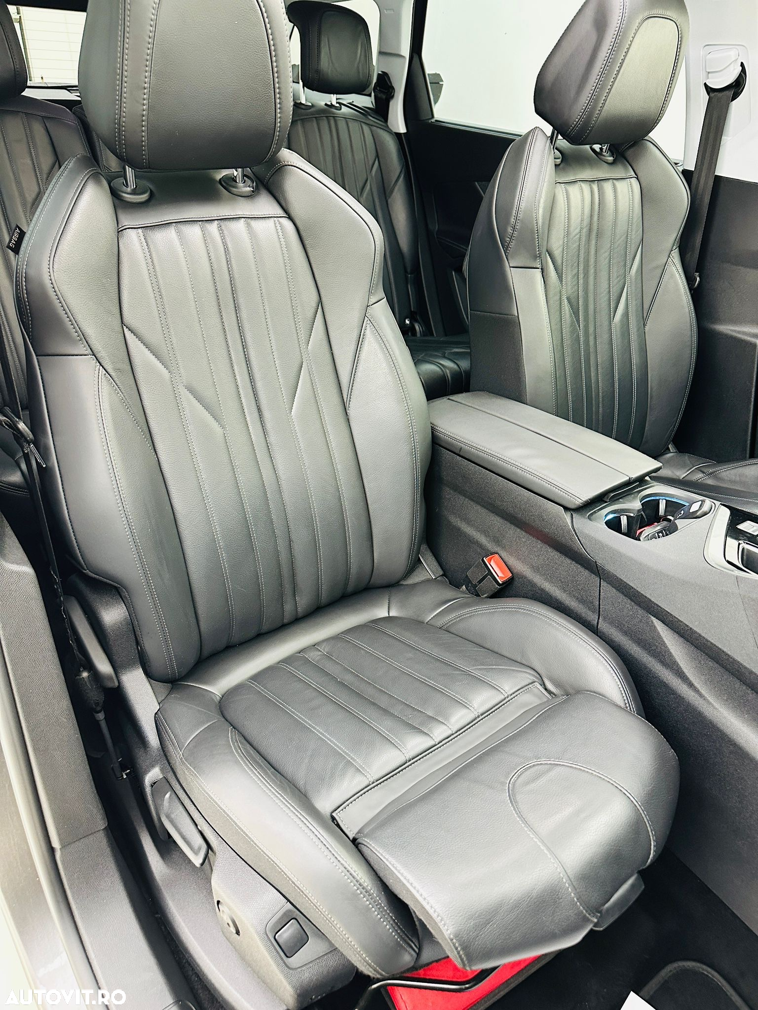 Peugeot 5008 - 24