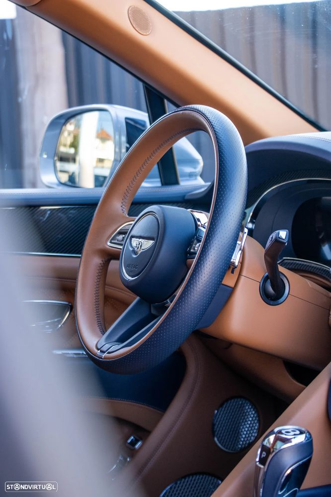 Bentley Bentayga - 42