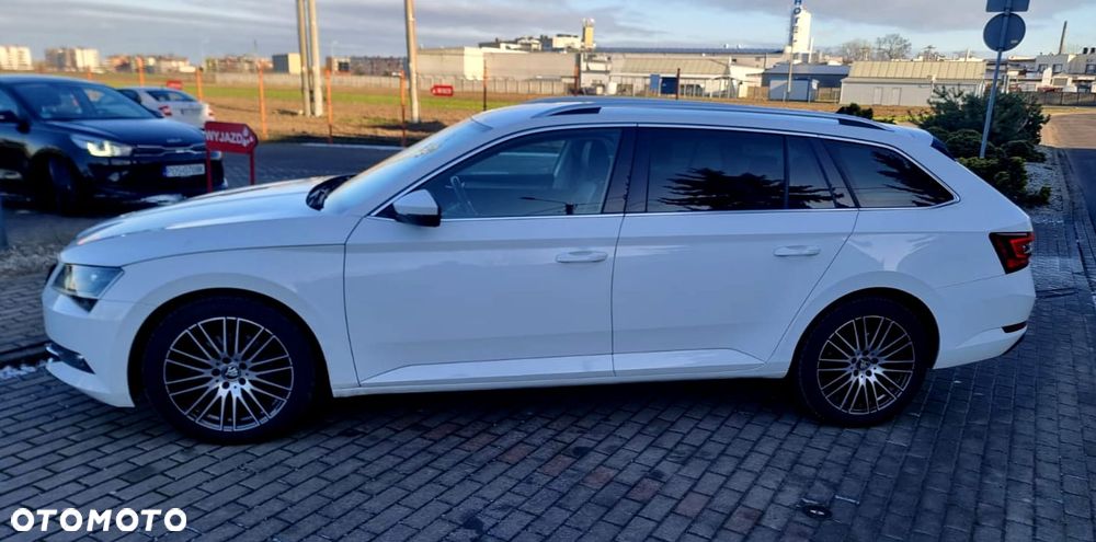 Skoda Superb 2.0 TDI 4x4 DSG Ambition - 5