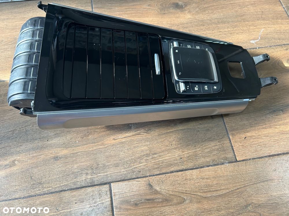 MERCEDES A W177 DEKOR RAMKA TUNELU ŚRODKOWEGO UCHWYT NA KUBEK A1776805701 KMP ORG - 2