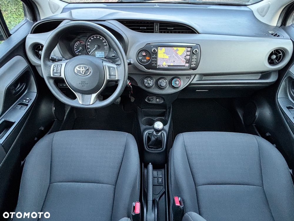 Toyota Yaris 1.5 Premium - 2