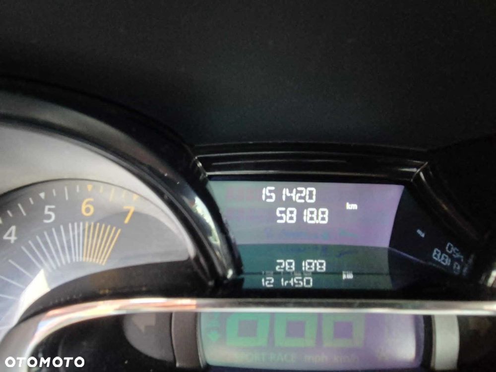 Renault Clio - 6