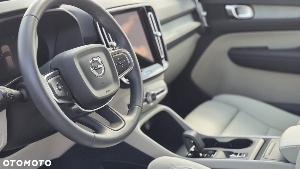 Volvo XC 40 B3 Core - 8