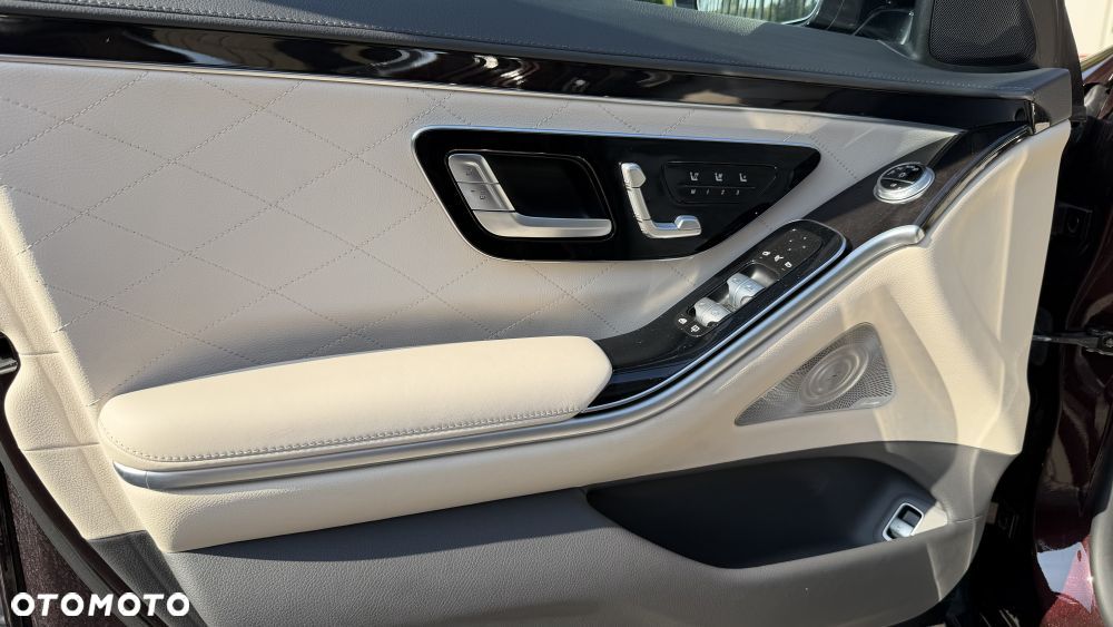 Mercedes-Benz Klasa S 400 d 4-Matic L AMG Line 9G-TRONIC - 24