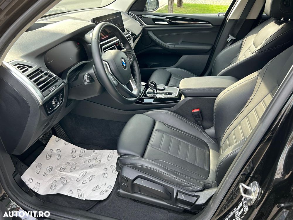 BMW X3 xDrive20i AT - 9