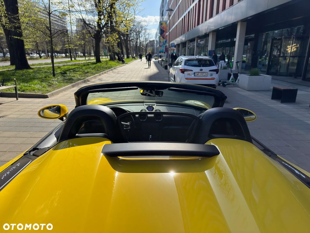 Porsche 718 Spyder - 16