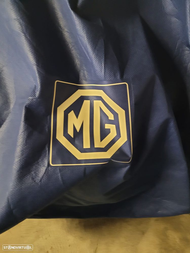 MG Midget - 12